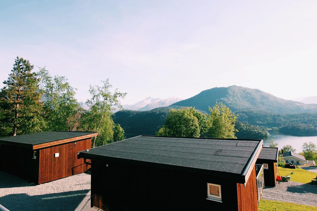 Gjerdset Turistsenter Villa Isfjorden Exterior photo